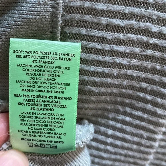 Cozy Sage Green Lounge Set with Pockets! Sz L - Picture 11 of 11